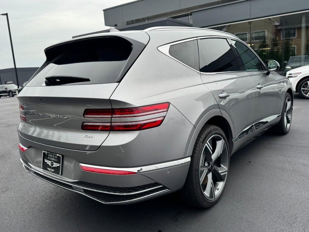 Certified 2025 Genesis GV80 2.5T Prestige image 3