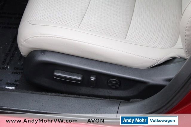 Used 2020 Honda Accord Touring image 17