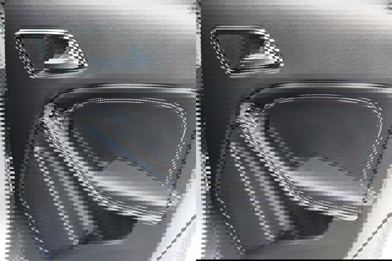 Used 2018 Mercedes-Benz CLA 250 4MATIC image 15