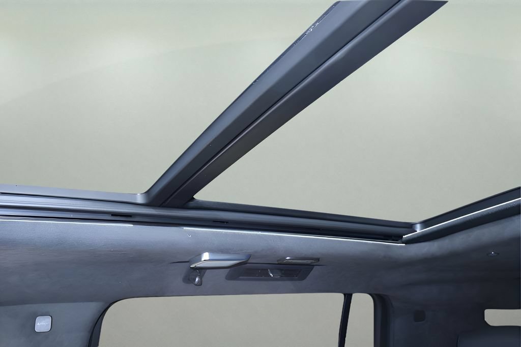 New 2026 Cadillac Escalade ESV Platinum Luxury w/ LPO, Floor Liner Package RWD image 27