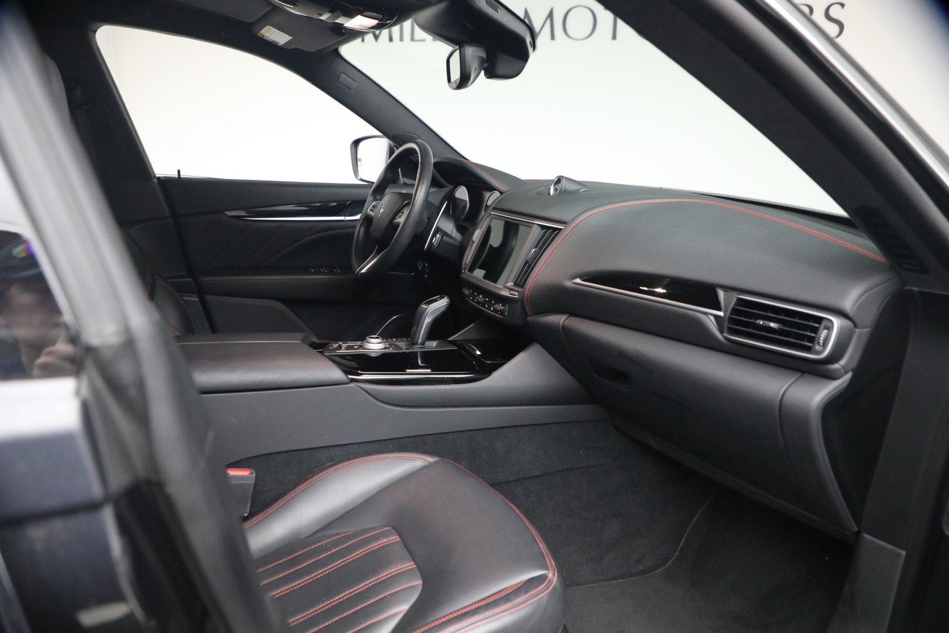 Certified 2023 Maserati Levante GT AWD/4WD image 21