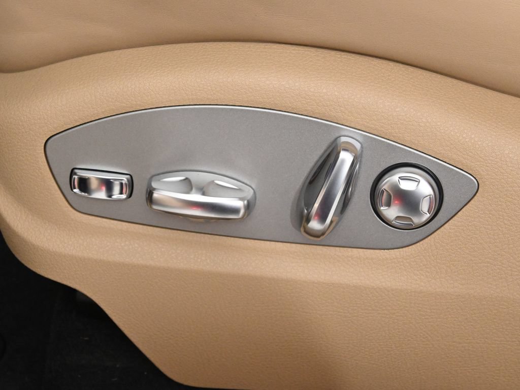 New 2026 Porsche Macan AWD/4WD image 31