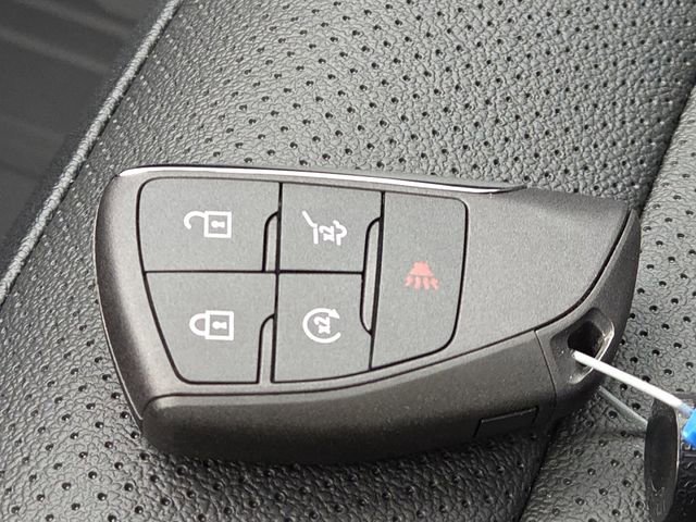 New 2026 Chevrolet Equinox EV LT image 38