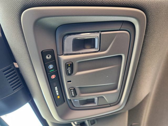 New 2026 Chevrolet Silverado 2500 Custom w/ Custom Convenience Package AWD/4WD image 26