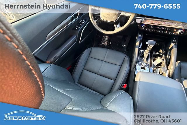 Used 2024 Kia Telluride EX w/ EX Captain's Chair Package AWD/4WD image 11
