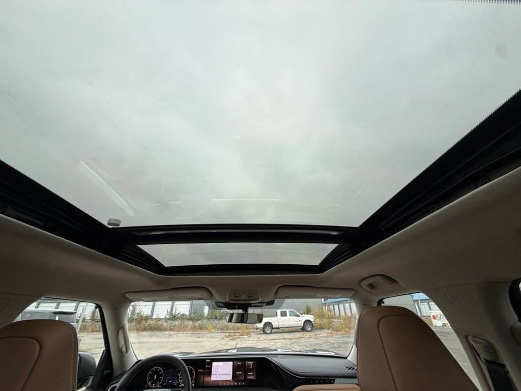 New 2026 INFINITI QX80 Luxe w/ Cargo Package image 25