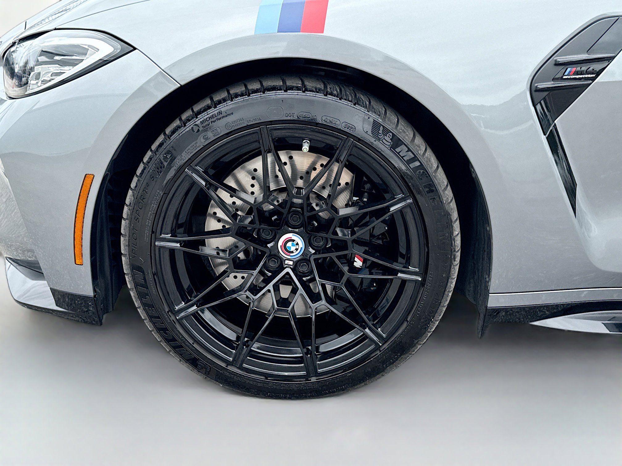 Used 2023 BMW M4 xDrive Competition w/ M Driver's Package AWD/4WD image 41