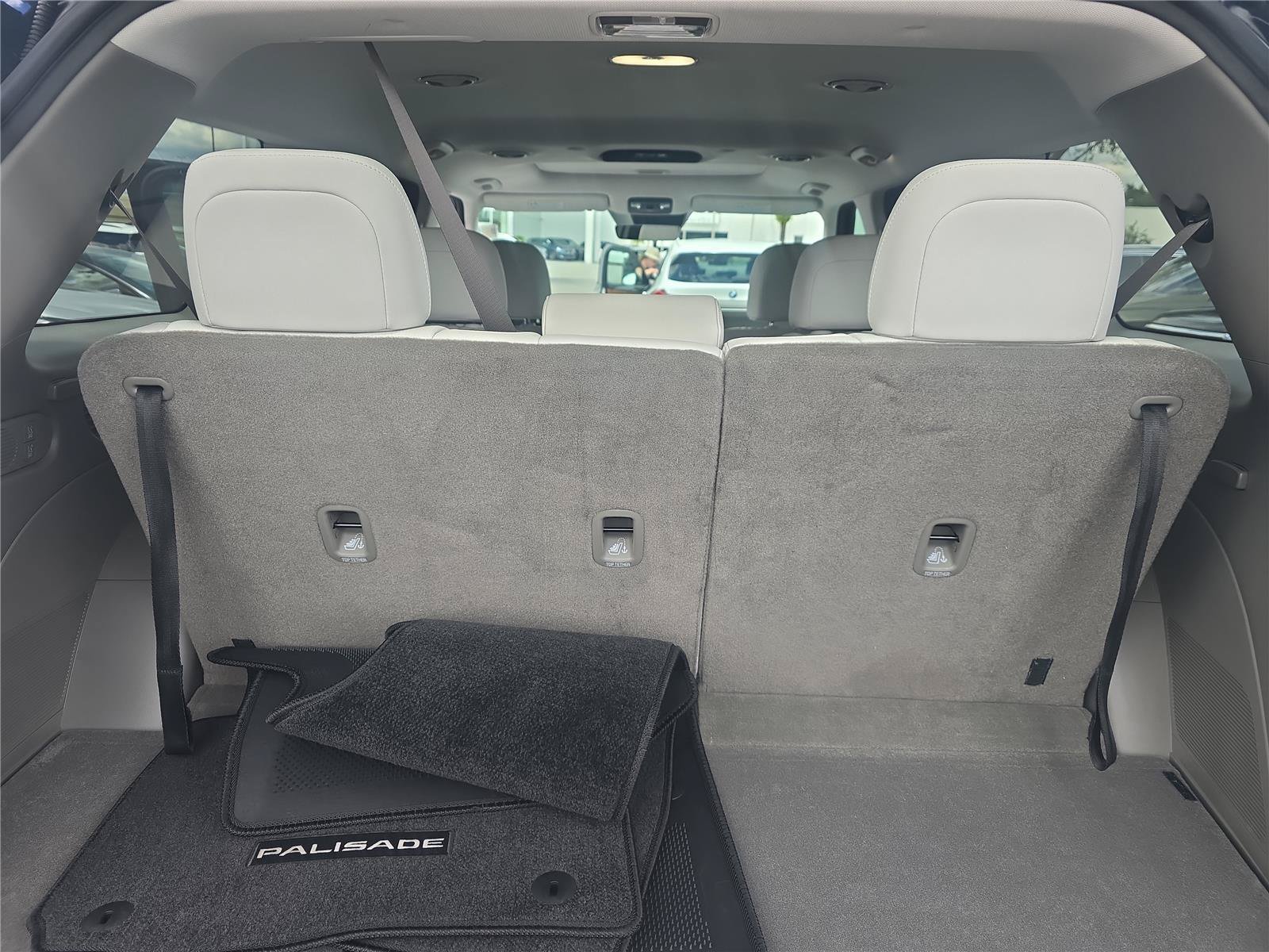 Used 2026 Hyundai Palisade SEL FWD image 8
