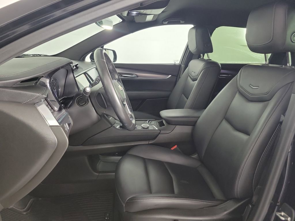Certified 2023 Cadillac XT5 Luxury image 16