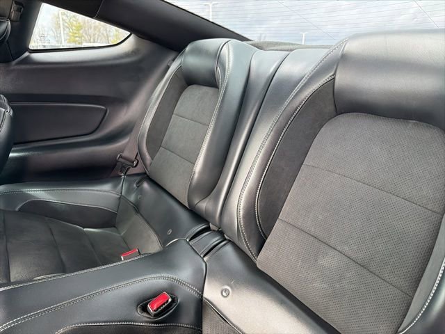 Used 2016 Ford Mustang Shelby GT350 w/ Technology Package image 17