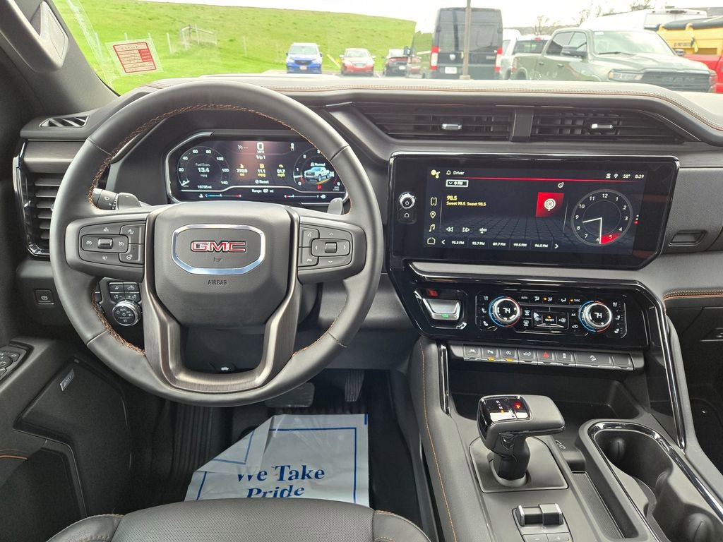 Used 2024 GMC Sierra 1500 AT4 w/ Technology Package AWD/4WD image 20
