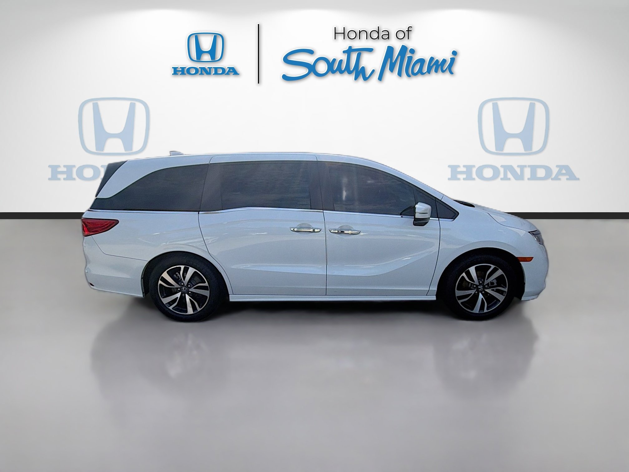 Certified 2023 Honda Odyssey Touring image 8