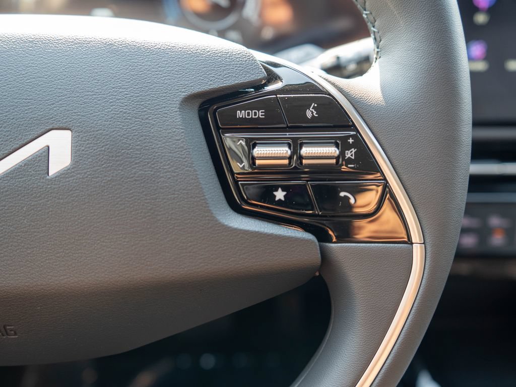New 2026 Kia Niro Wind w/ Wind Preserve Package FWD image 18