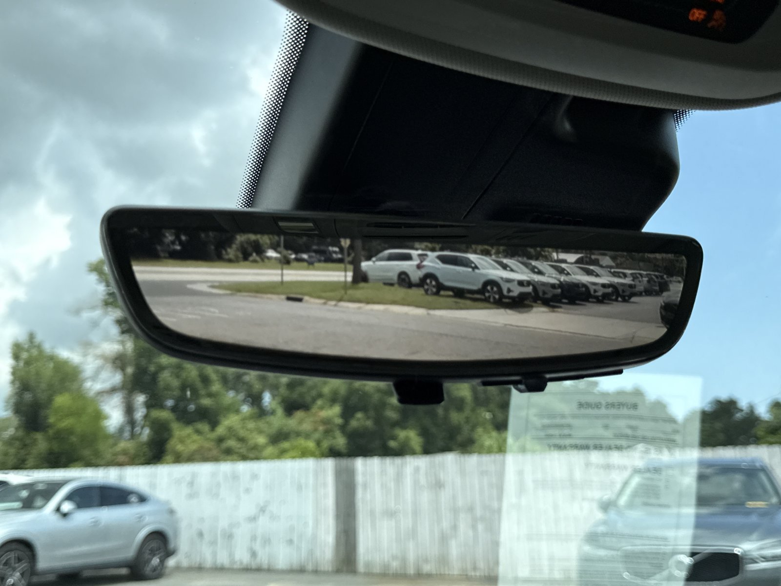Used 2022 Buick Envision Avenir w/ Technology Package II FWD image 25