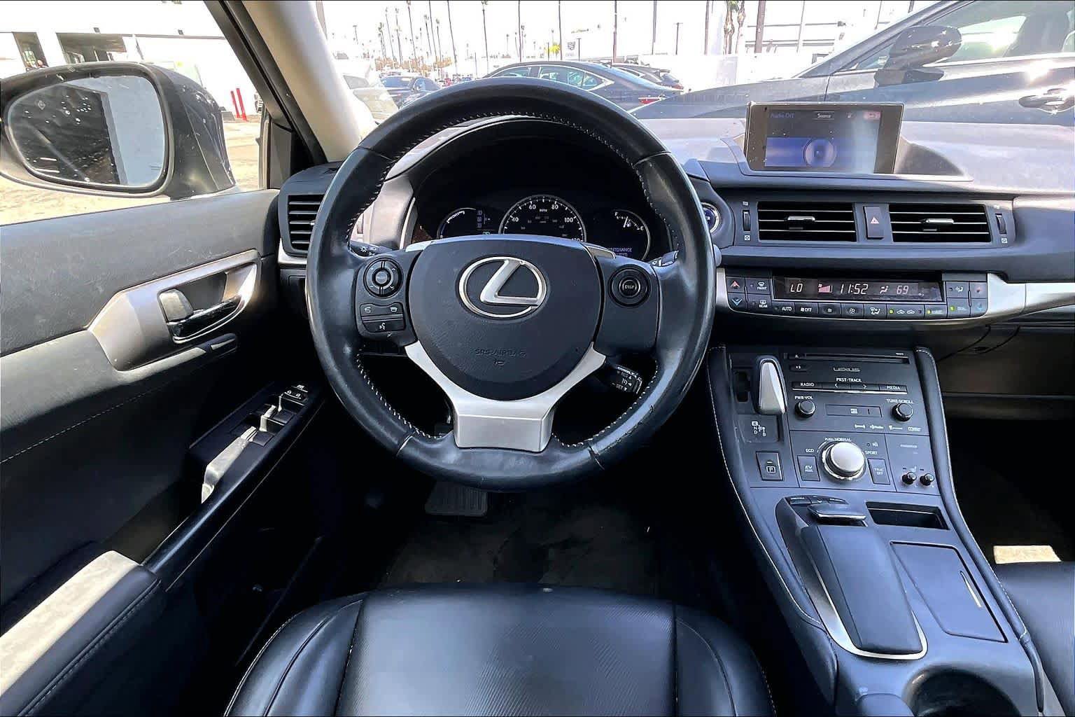 Used 2014 Lexus CT 200h FWD image 5