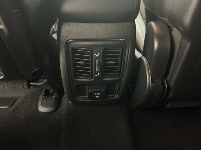 Used 2021 Jeep Grand Cherokee Laredo X AWD/4WD image 31