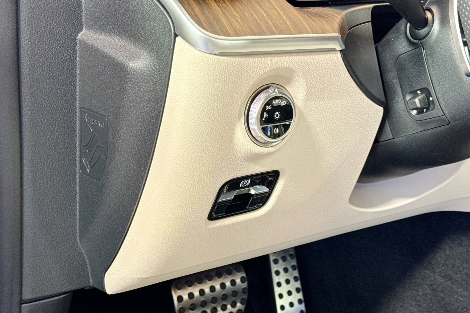 New 2026 Mercedes-Benz CLE 450 4MATIC Coupe image 10