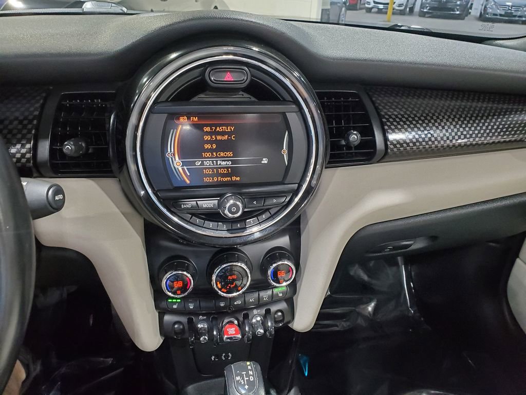 Used 2017 MINI Cooper S image 24