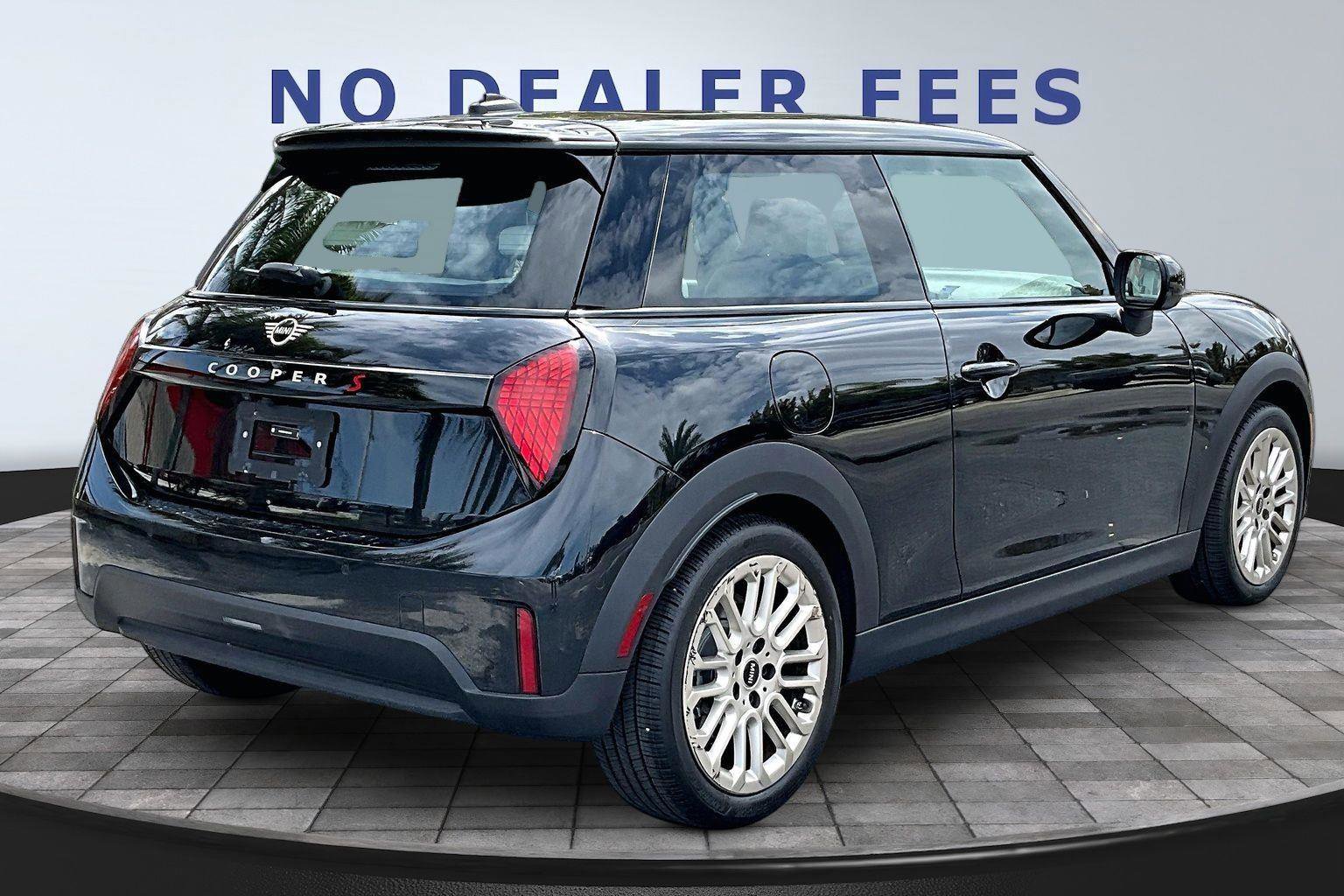 Used 2025 MINI Cooper S FWD image 6