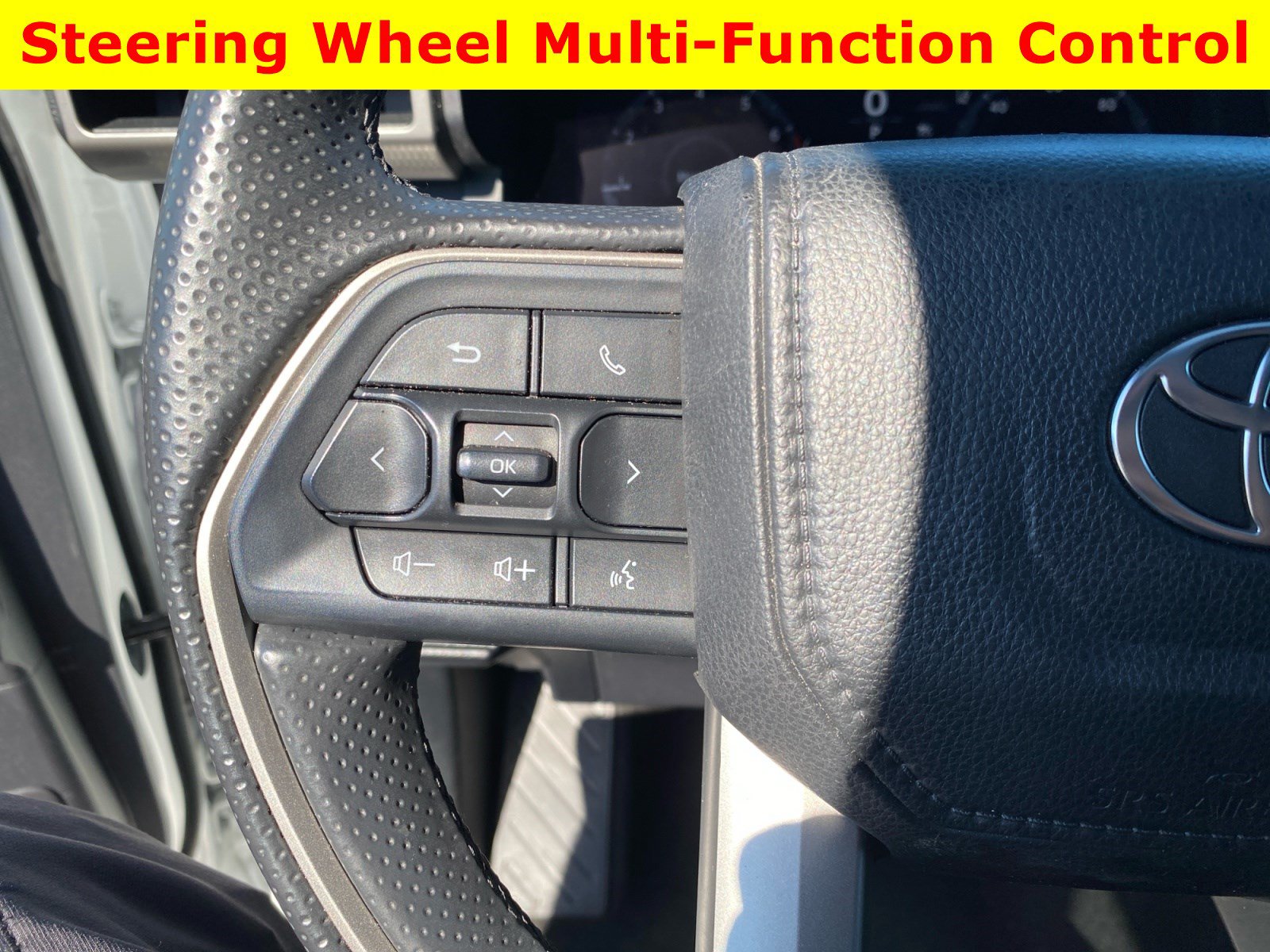 Used 2025 Toyota 4Runner Limited AWD/4WD image 18