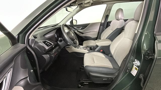 Used 2024 Subaru Forester Premium AWD/4WD image 11