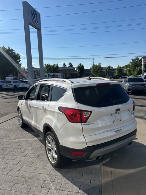 Used 2019 Ford Escape Titanium FWD image 11