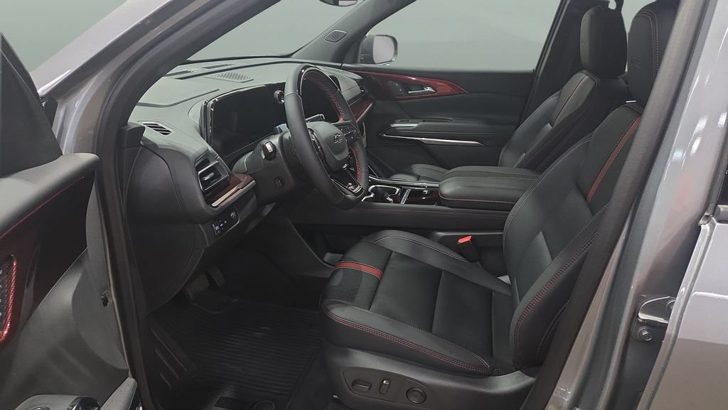 New 2026 Chevrolet Traverse RS FWD image 9