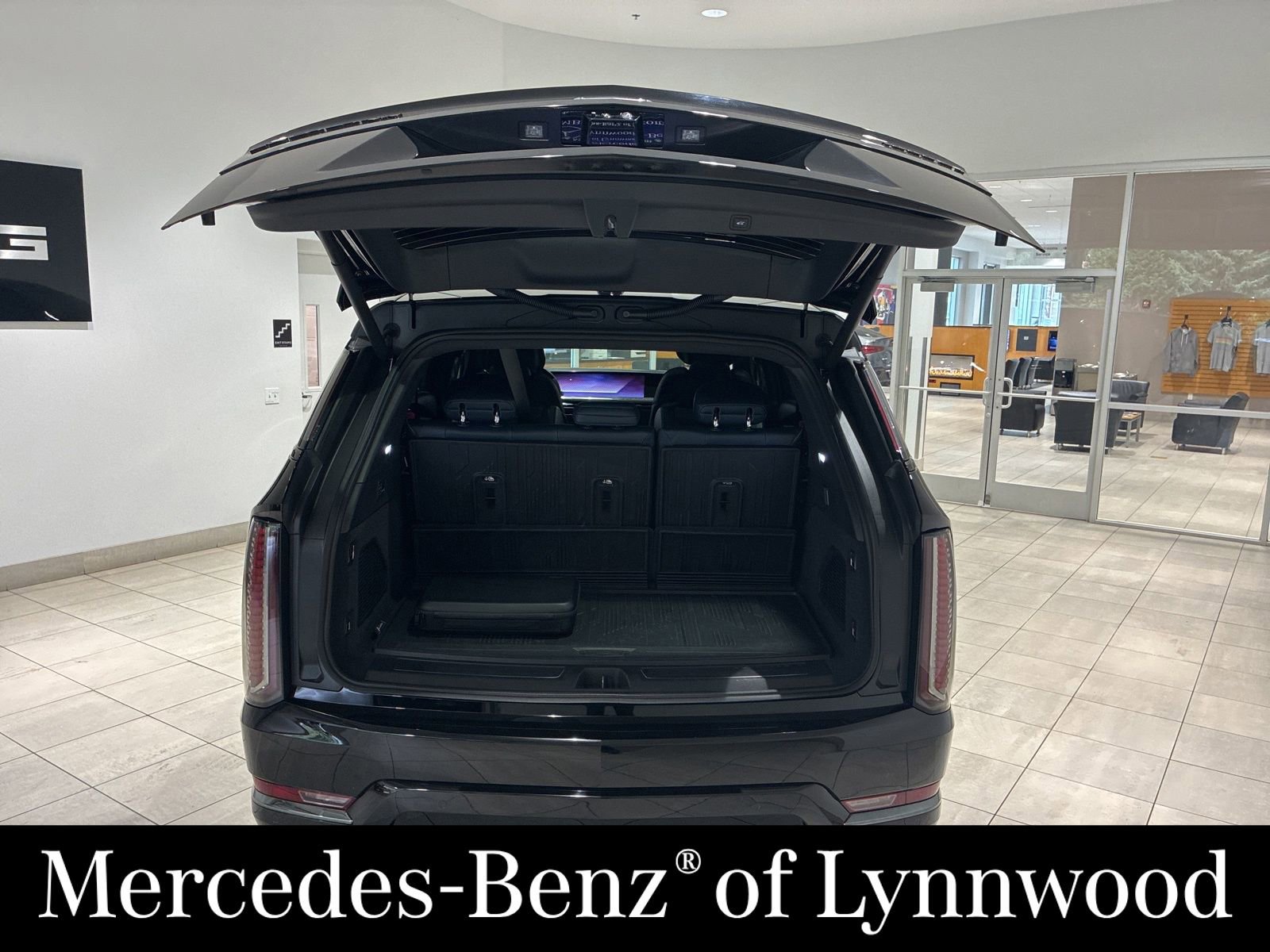 Used 2025 Cadillac Escalade IQ Sport 2 AWD/4WD image 6