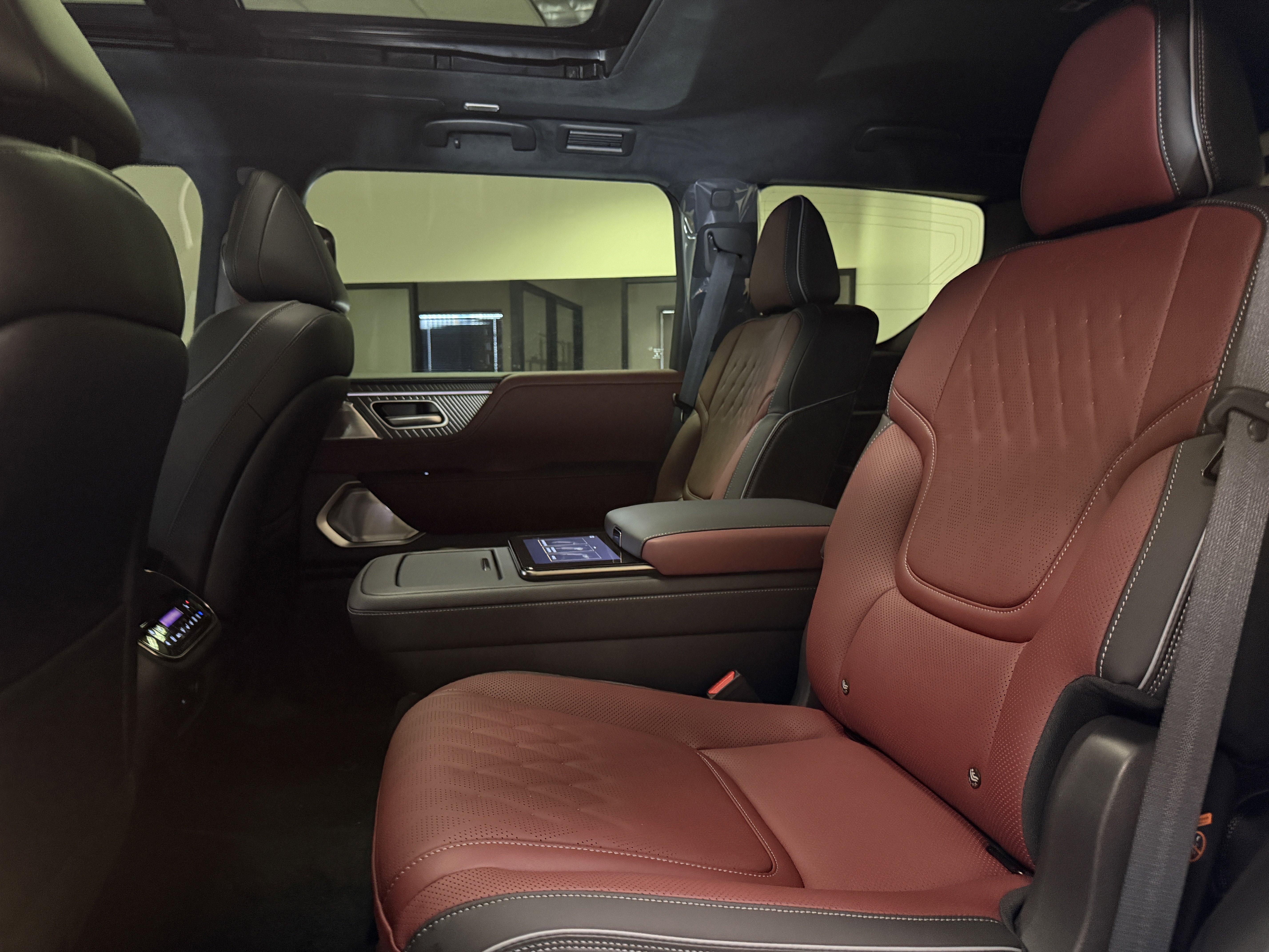 New 2026 INFINITI QX80 Autograph image 16