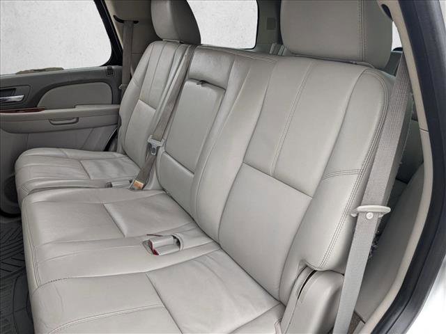 Used 2014 Chevrolet Tahoe LT RWD image 18