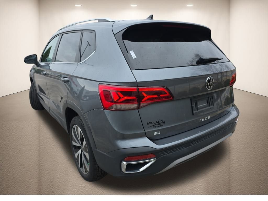 Used 2024 Volkswagen Taos SE image 3