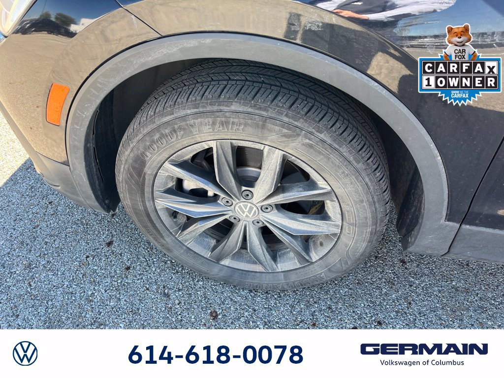 Used 2024 Volkswagen Tiguan SE AWD/4WD image 17
