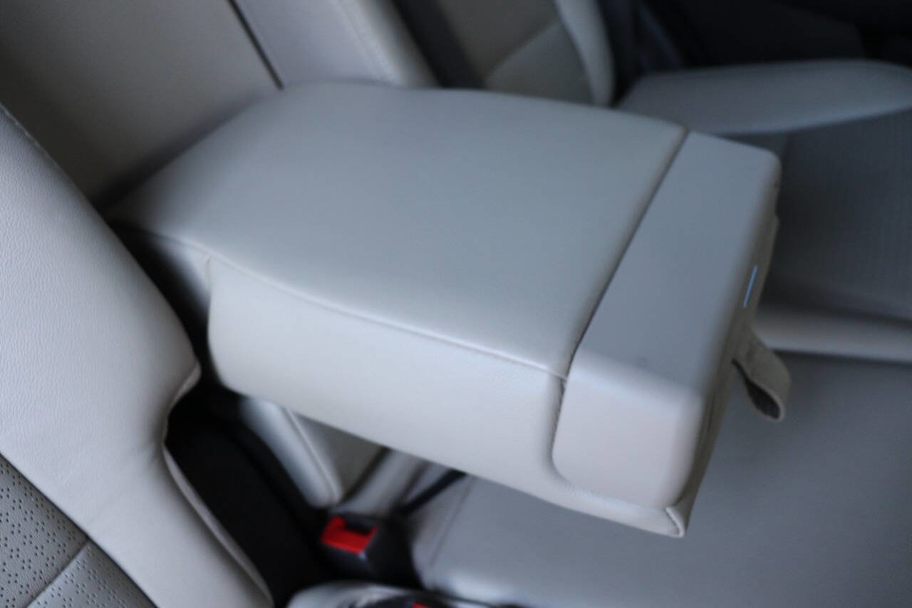 Used 2013 Hyundai Santa Fe Sport 2.0T w/ Technology Pkg image 49