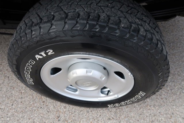 Used 2015 Ford F250 XL w/ Camper Package RWD image 15