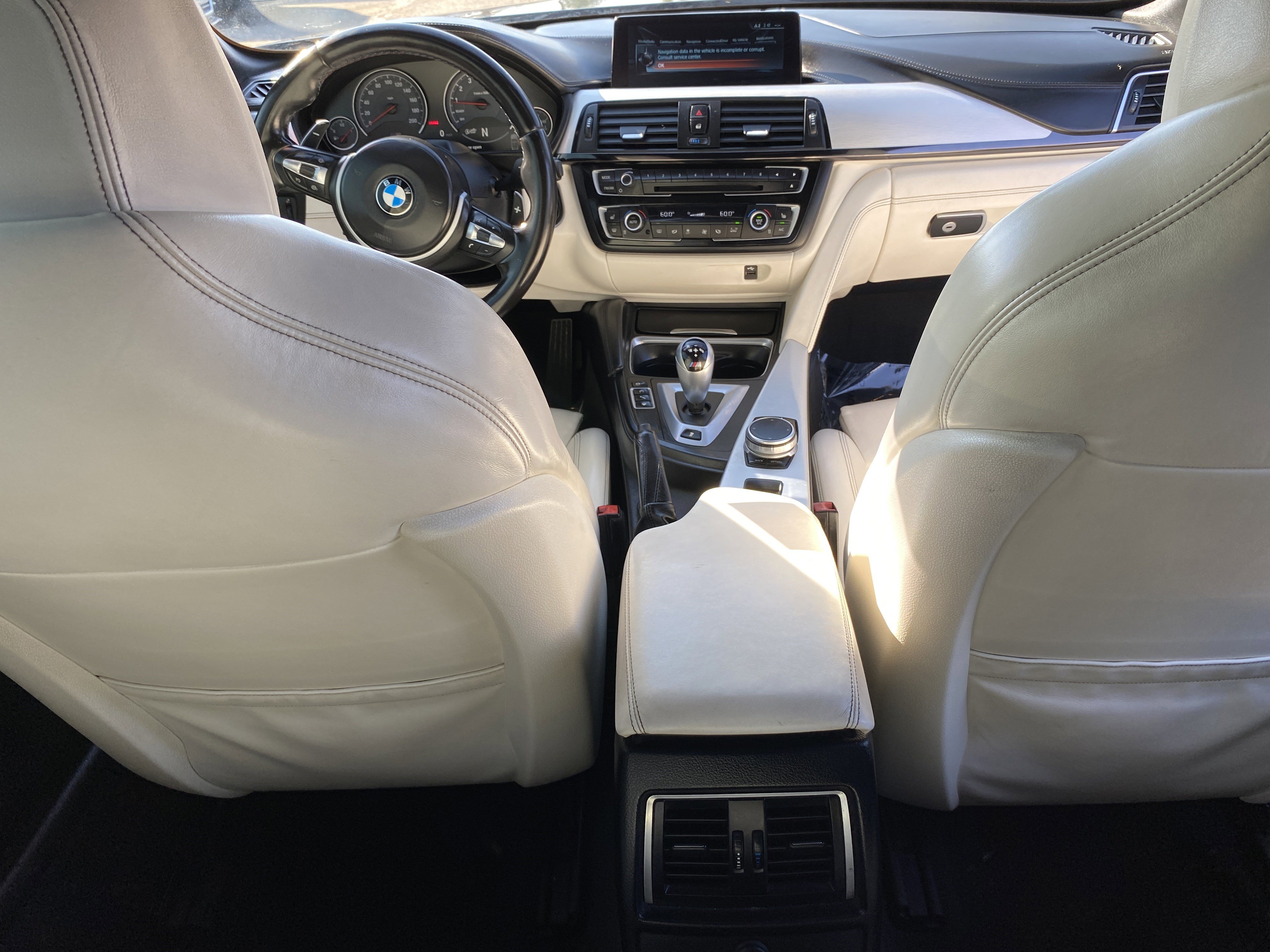 Used 2017 BMW M4 image 16