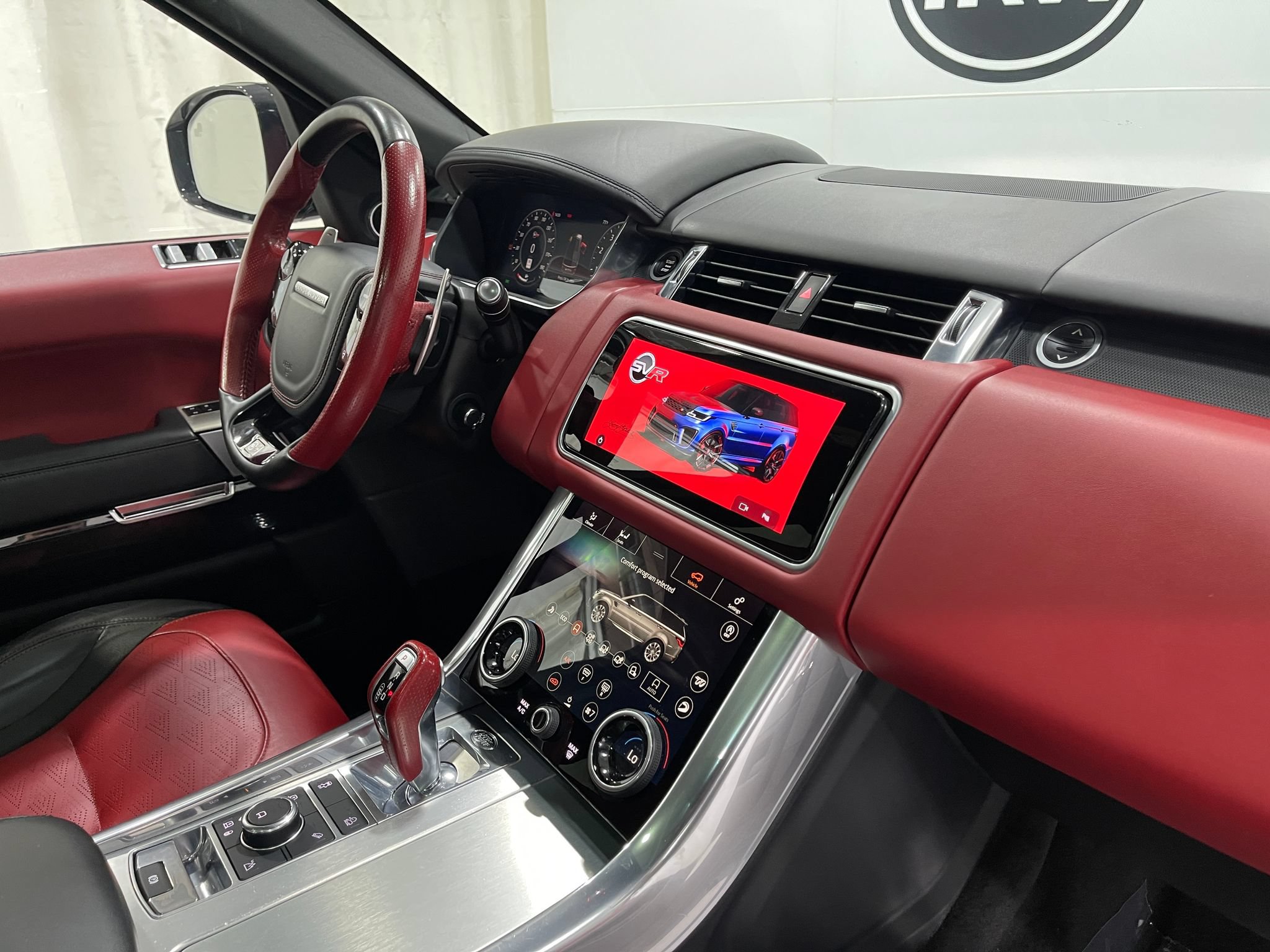 Used 2020 Land Rover Range Rover Sport SVR AWD/4WD image 20