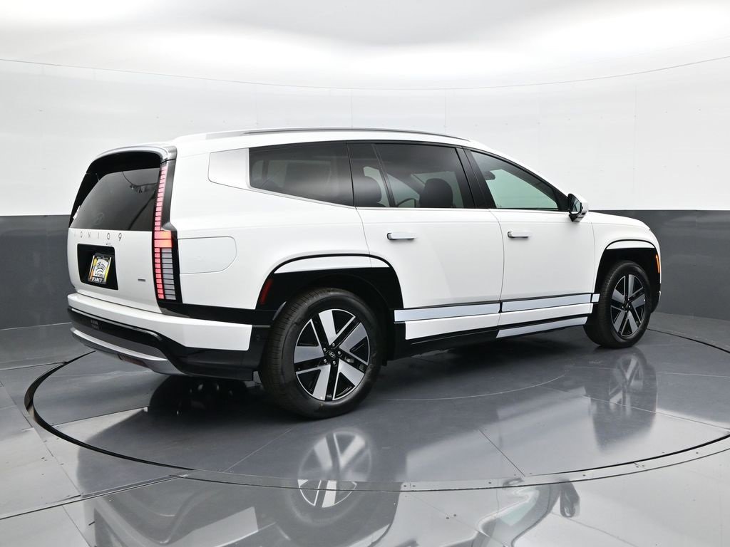 New 2026 Hyundai Ioniq 9 SEL image 5