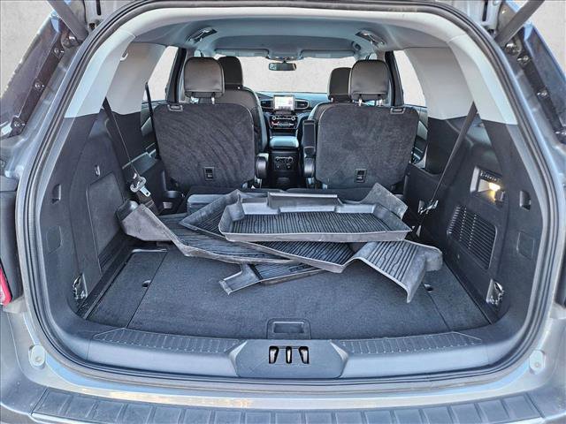 Used 2023 Ford Explorer Limited w/ Equipment Group 301A image 7