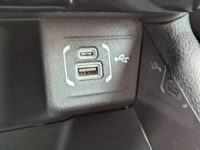 New 2026 Jeep Compass Latitude image 21