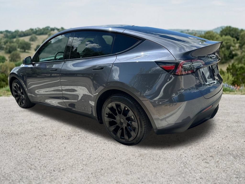 Used 2023 Tesla Model Y Long Range AWD/4WD image 7