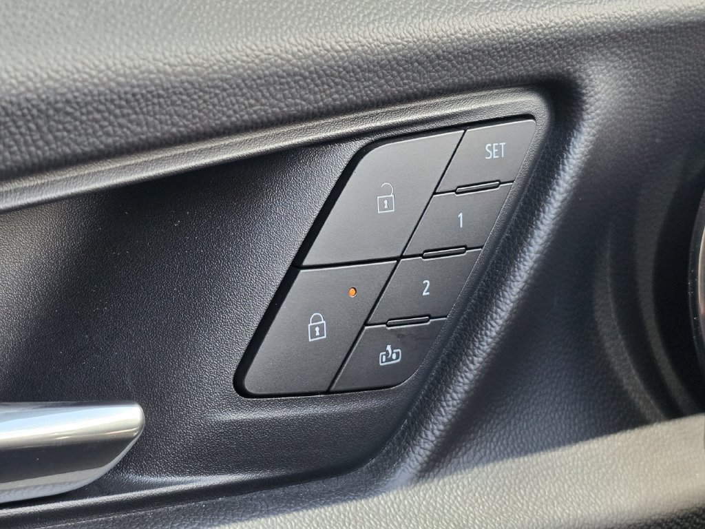 Used 2026 Chevrolet Equinox RS w/ Convenience Package III FWD image 30