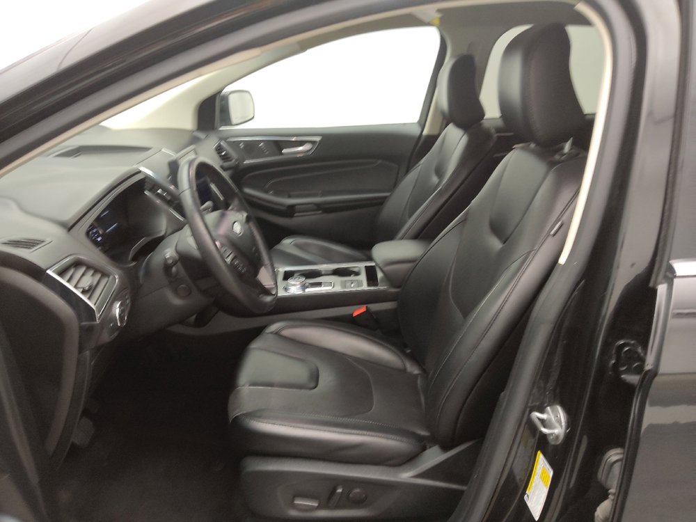 Used 2022 Ford Edge Titanium w/ Equipment Group 301A image 17