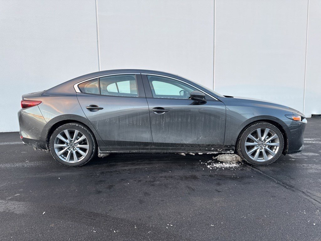 Used 2023 MAZDA MAZDA3 s image 2