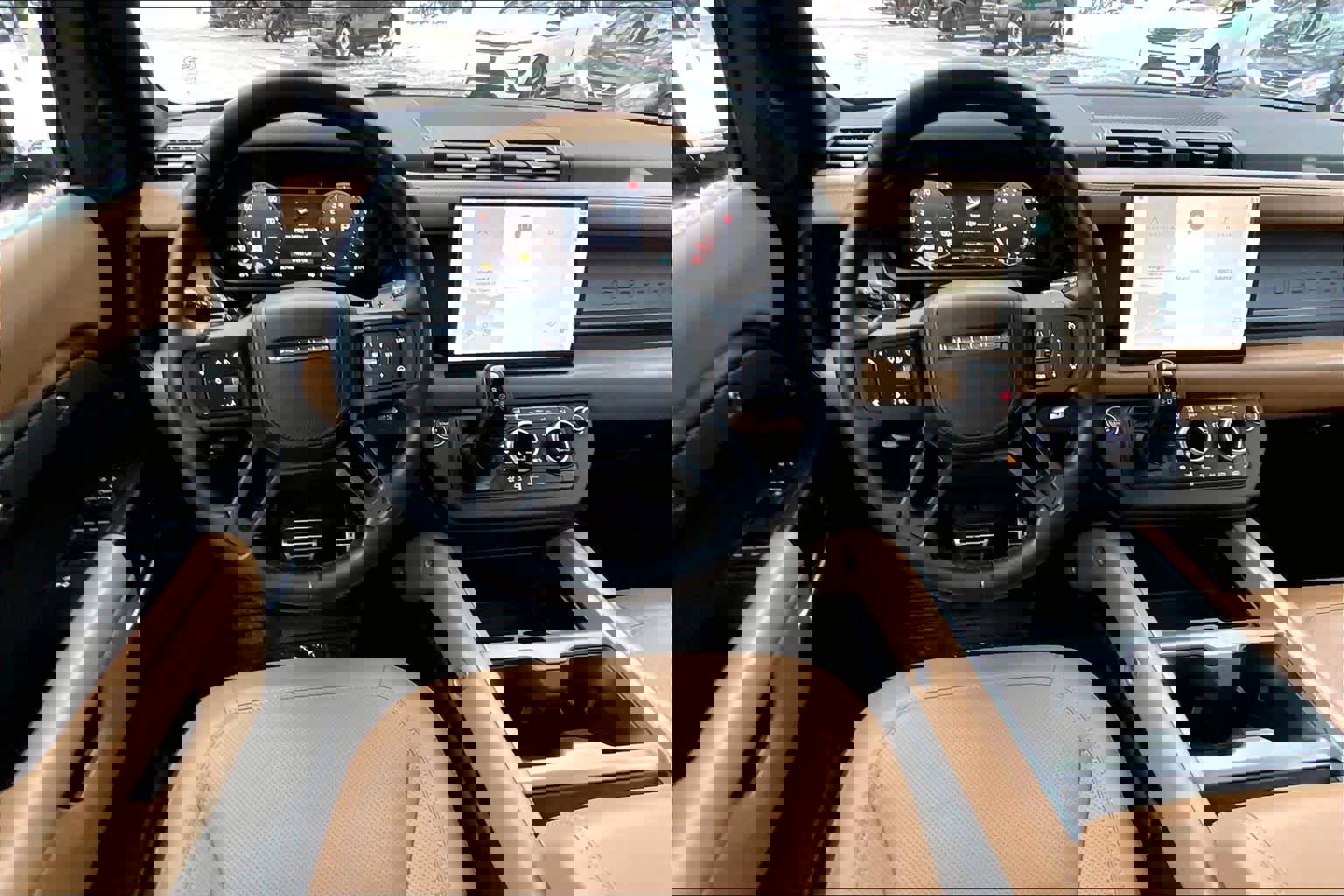 Used 2025 Land Rover Defender 130 V8 image 6