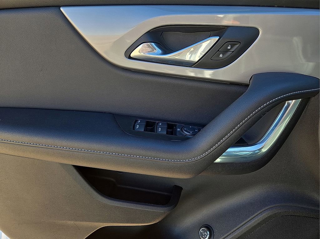 Used 2024 Chevrolet Blazer LT image 22