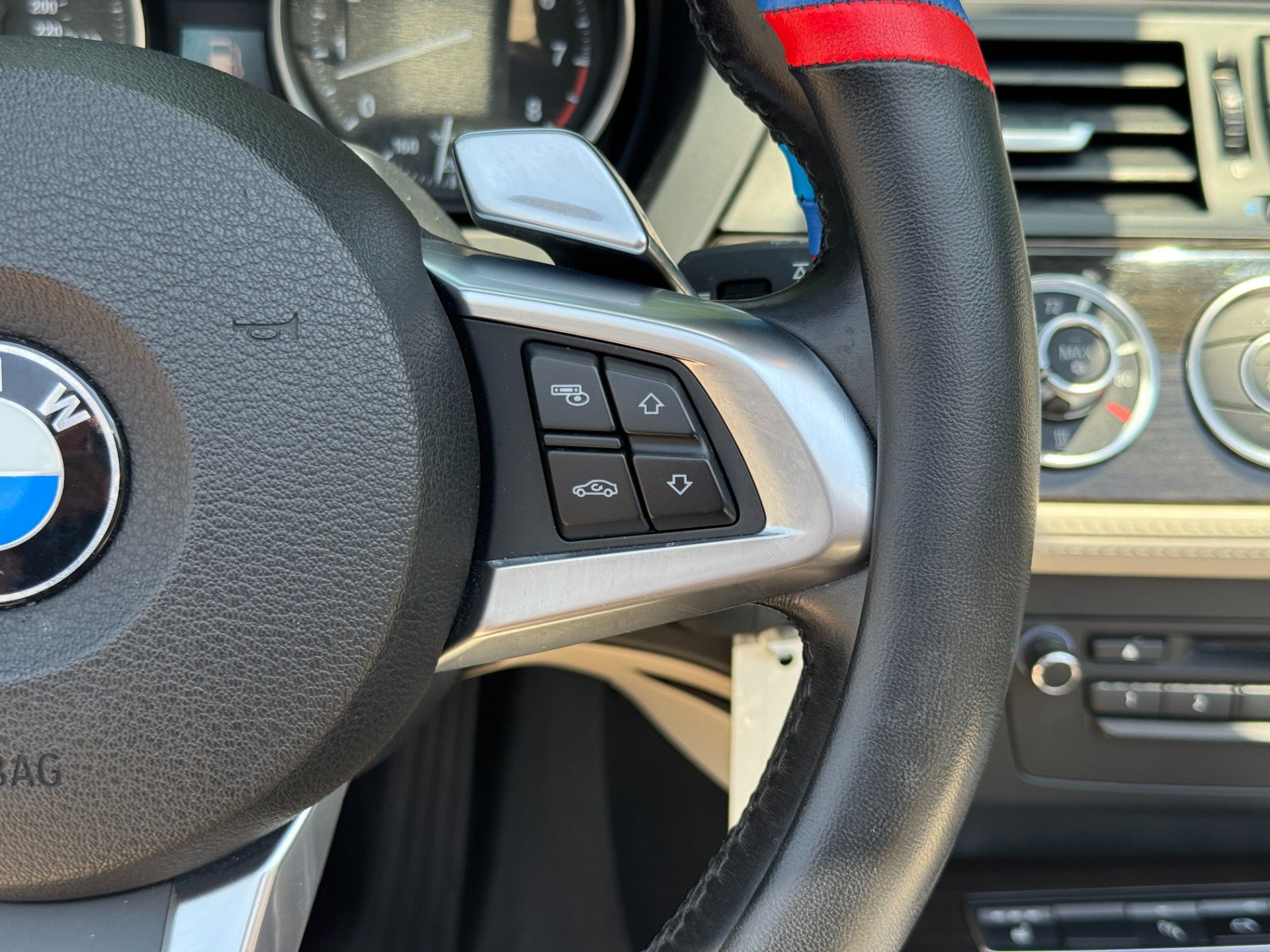 Used 2011 BMW Z4 sDrive35i RWD image 40