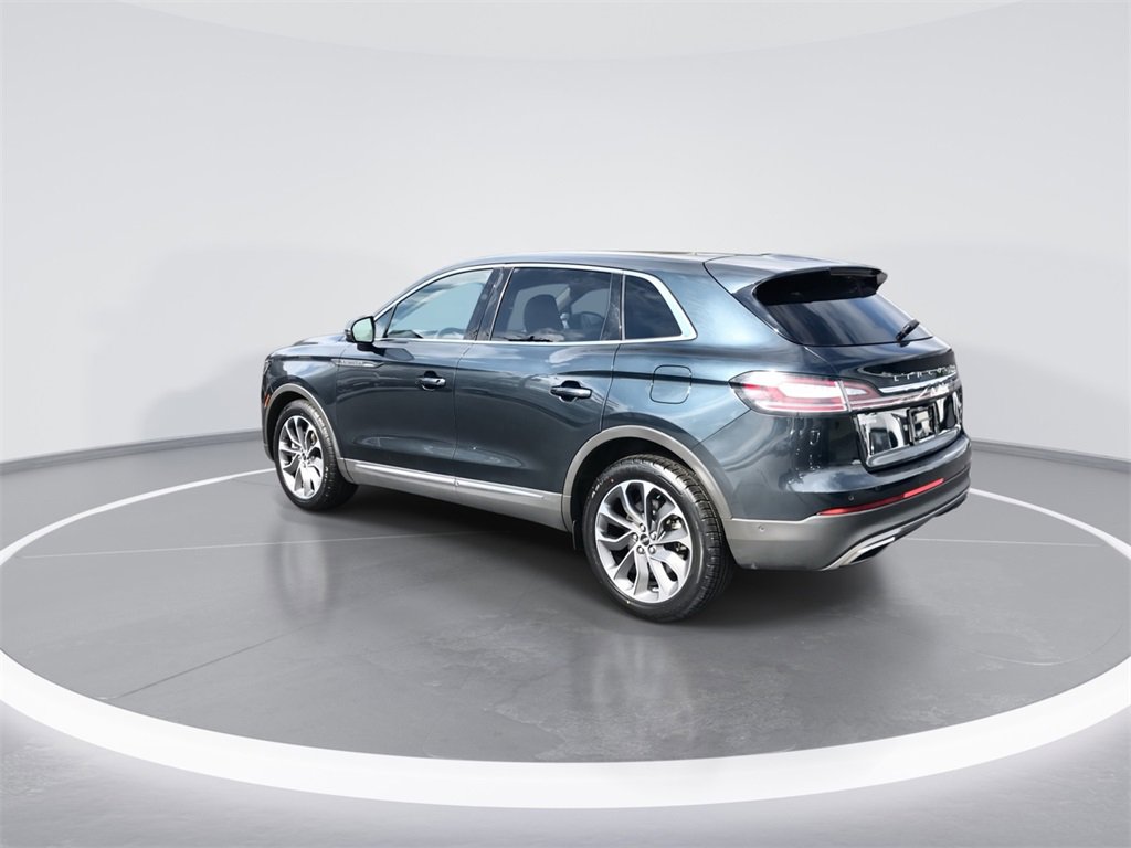 Used 2022 Lincoln Nautilus Reserve w/ Equipment Group 201A image 6