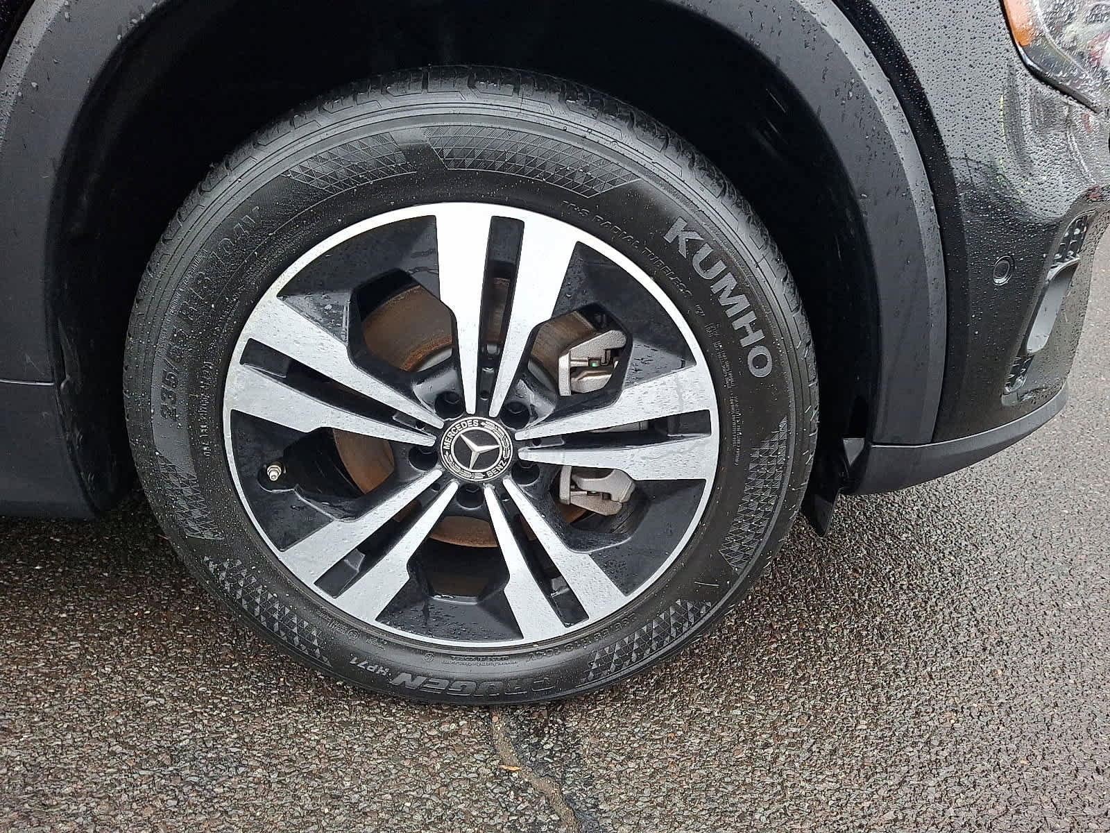 Used 2024 Mercedes-Benz GLB 250 4MATIC image 9