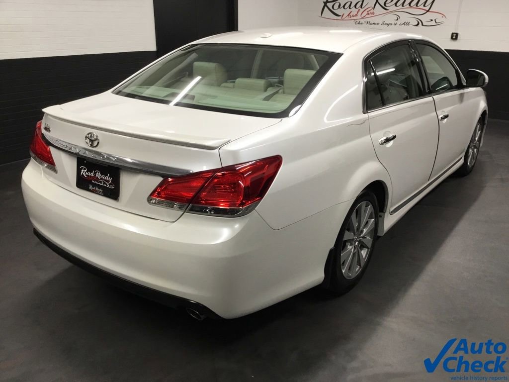 Used 2011 Toyota Avalon Limited FWD image 11