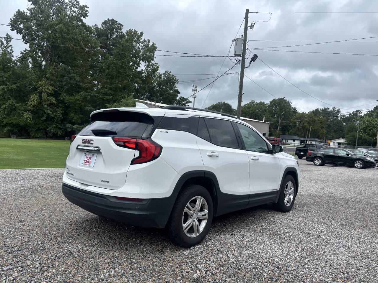 Used 2018 GMC Terrain SLE w/ Driver Convenience Package image 16